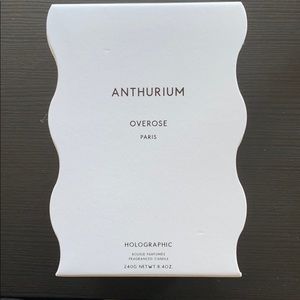 Overose anthurium candle 8.4 oz holo